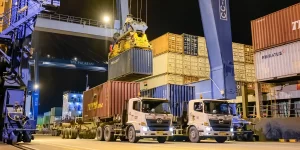 Memakai Jasa Cargo Barang Berat